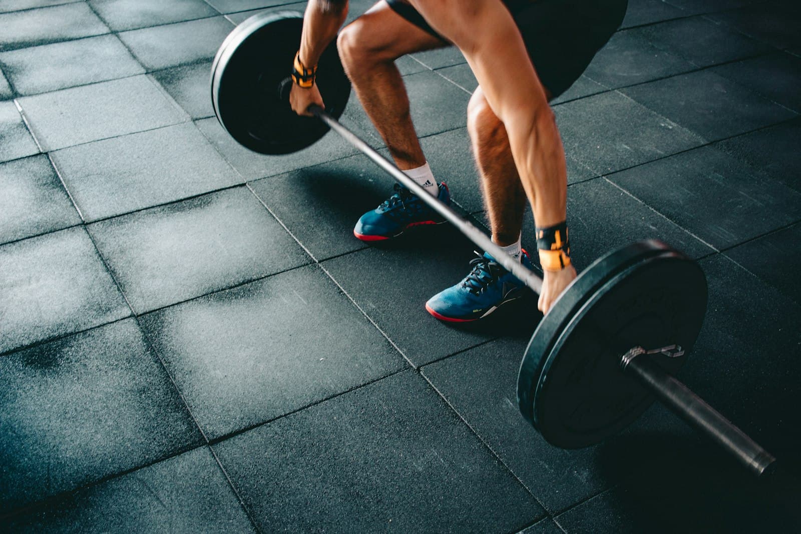 19 Hours Fitness High-End Facility